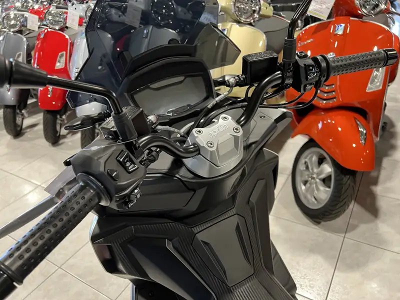 Aprilia SR 125 - foto 5