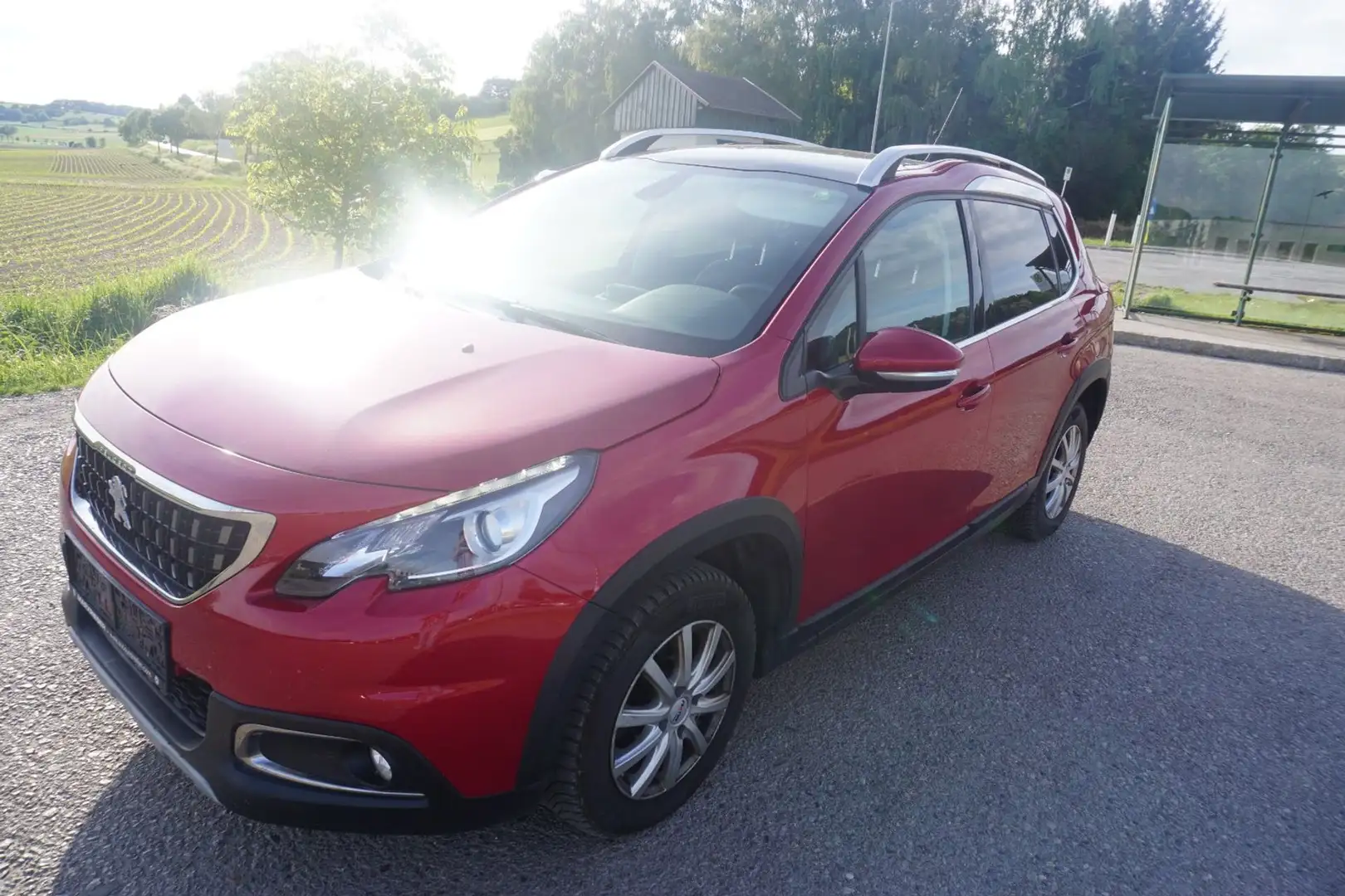 Peugeot 2008 1.2 PureTech 110 Allure Stop&Start (fl)(EURO Rot - 1