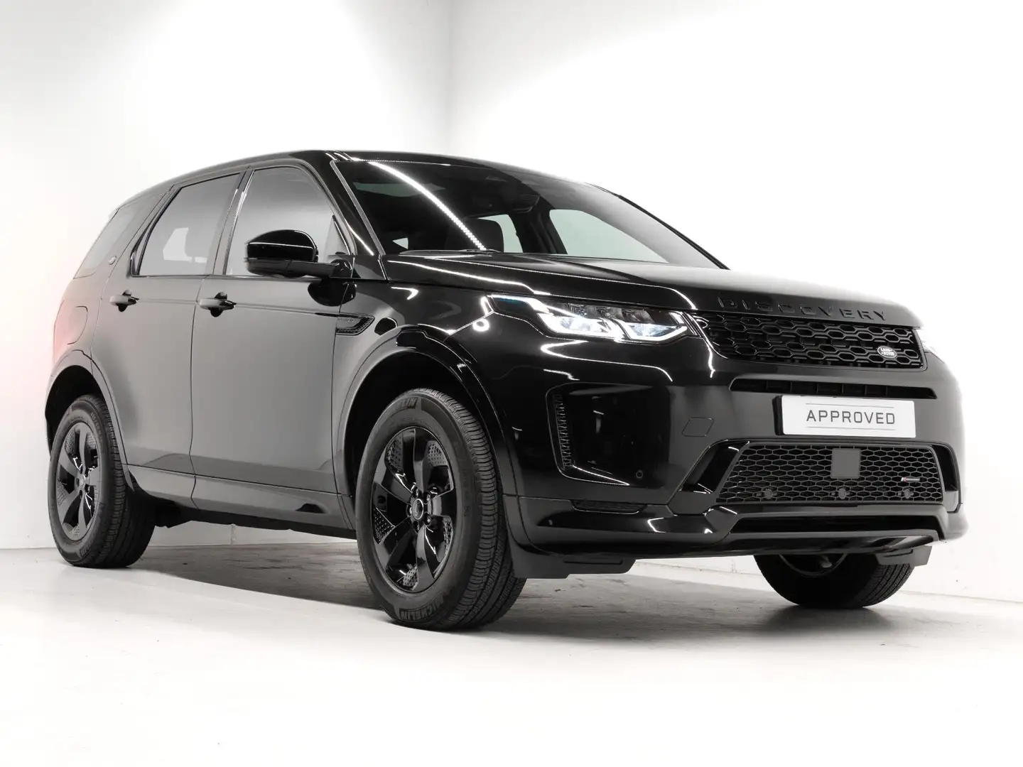Land Rover Discovery Sport 1.5 P300e PHEV Dynamic SE Чорний - 2