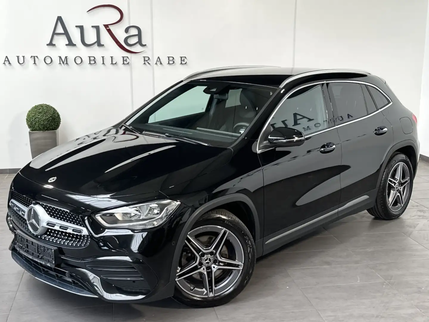 Mercedes-Benz GLA 220 4Matic AMG-Line NAV+CARPLAY+KEYLESS+SHZ Black - 2