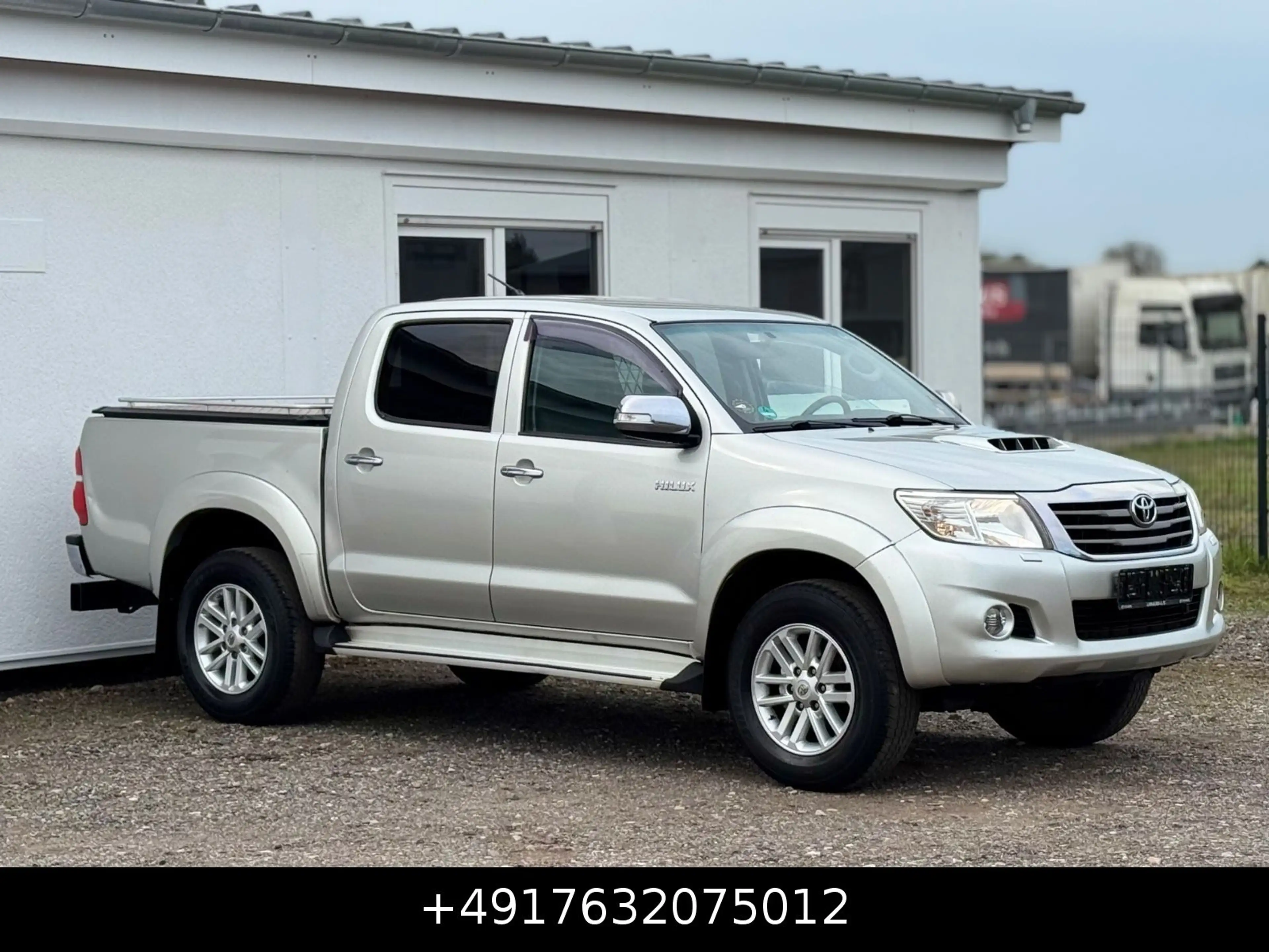Toyota Hilux Double Cab 4x4 Manual Klimaaut. Shz SR5 — photo 7