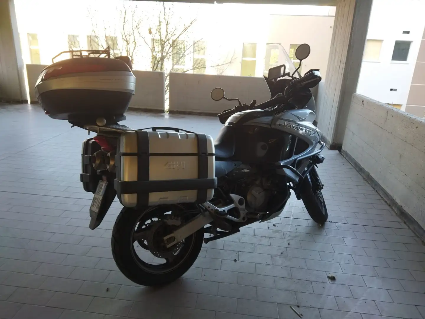 Honda Varadero XL1000 V Grigio - 2