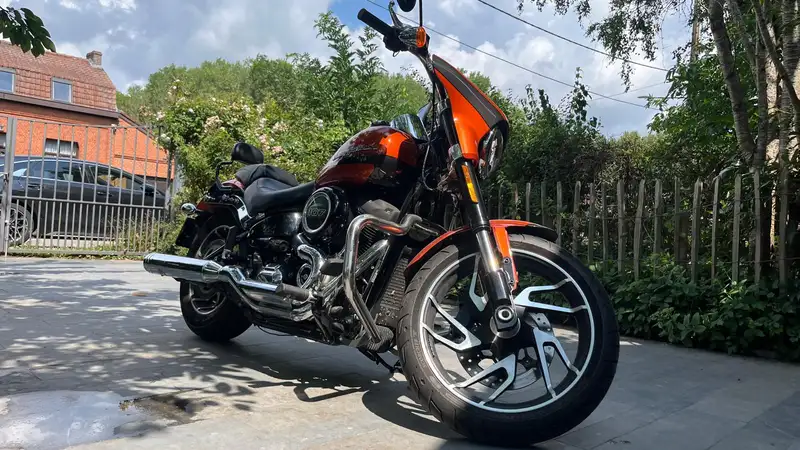 Harley-Davidson Sport Glide - foto 7