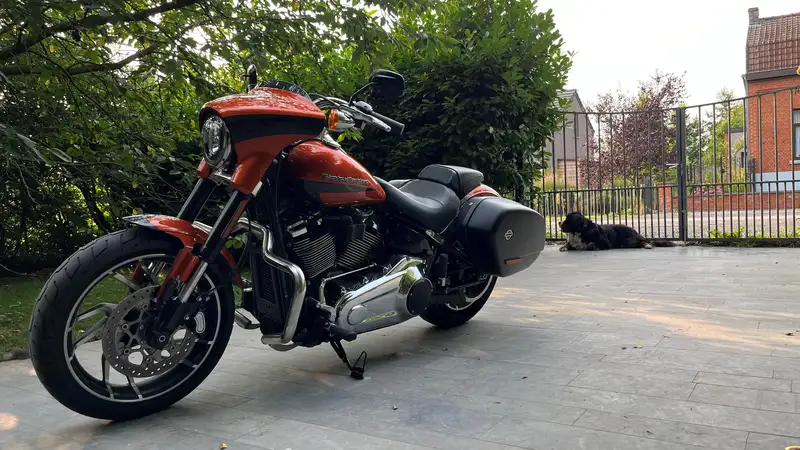 Harley-Davidson Sport Glide - foto 5