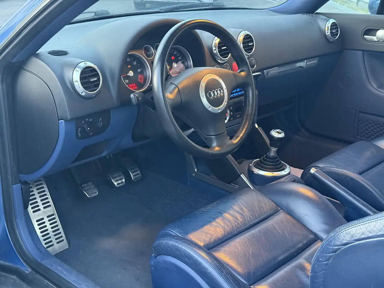 Audi TT 1.8T Quattro, foto 8