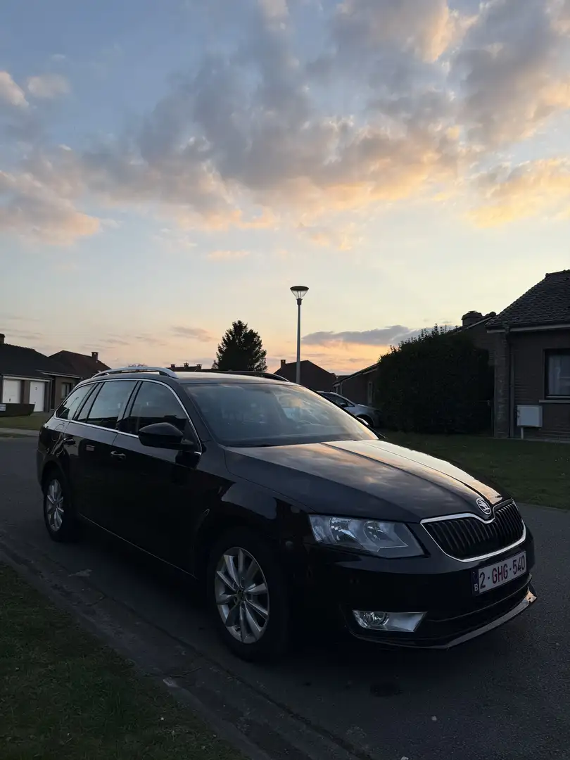 Skoda Octavia SW 1.6 CR TDi Ambition DSG - 2