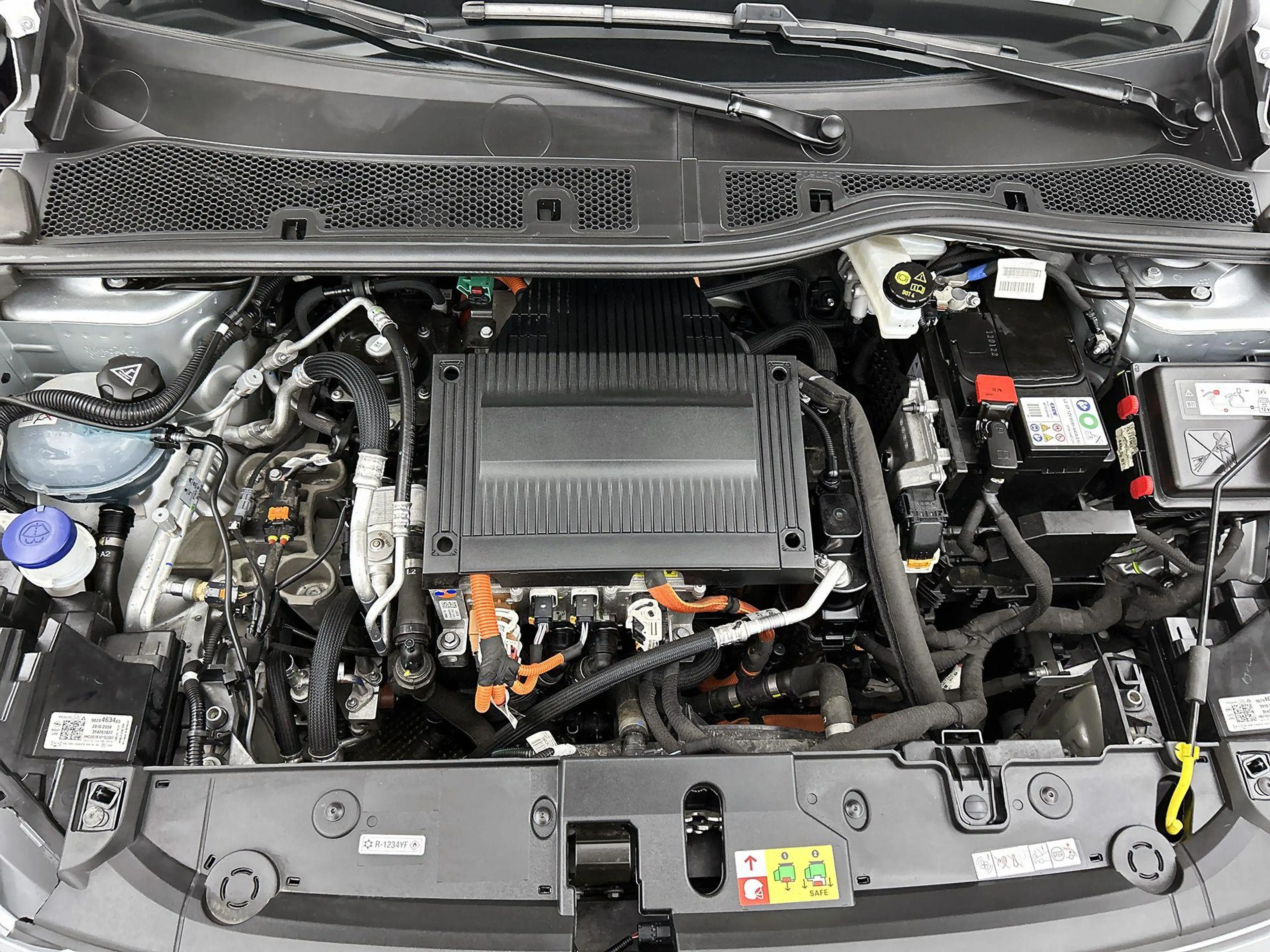Opel Corsa-e Elegance 50 kWh — photo 10