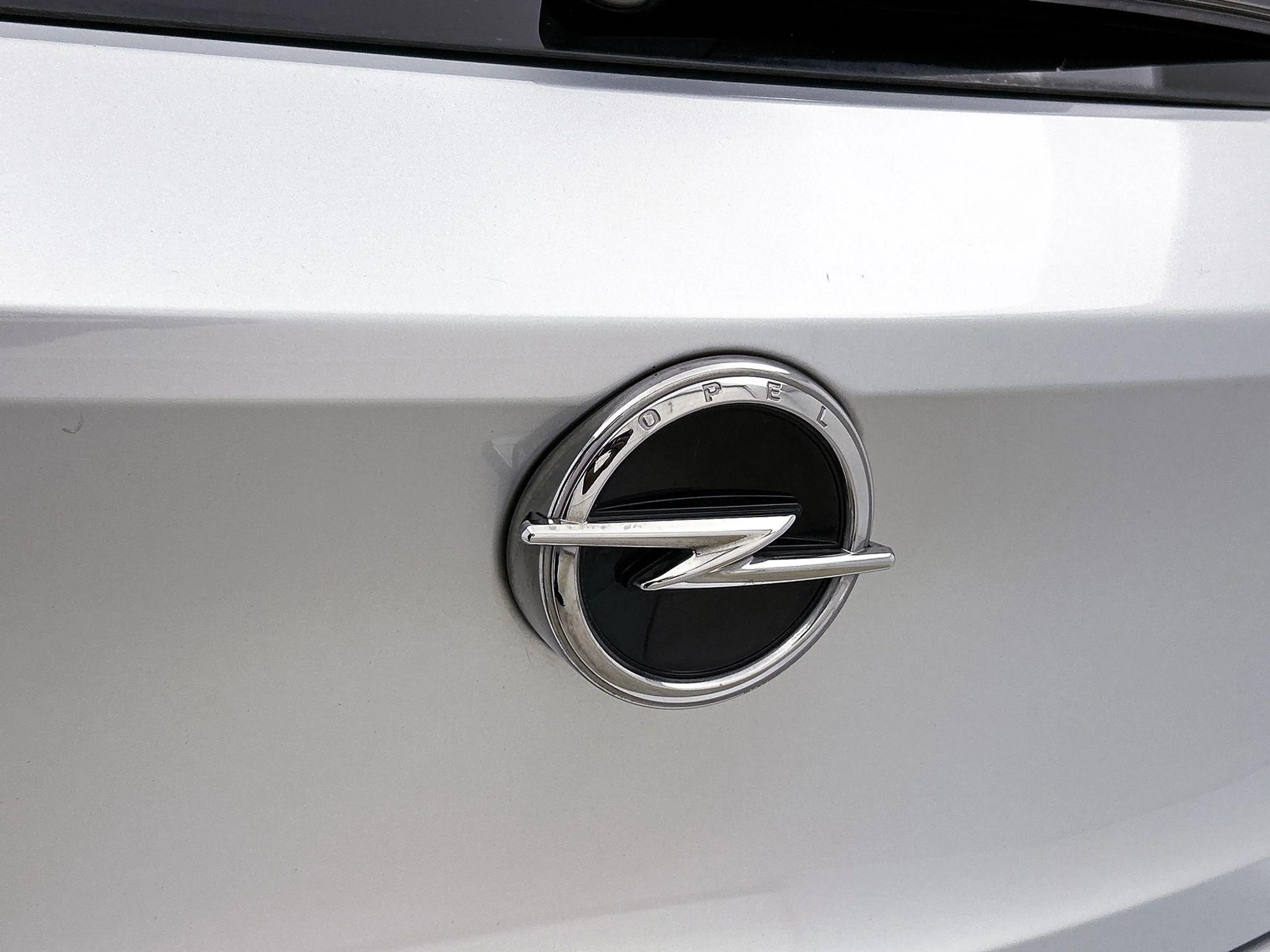 Opel Corsa-e Elegance 50 kWh — photo 14