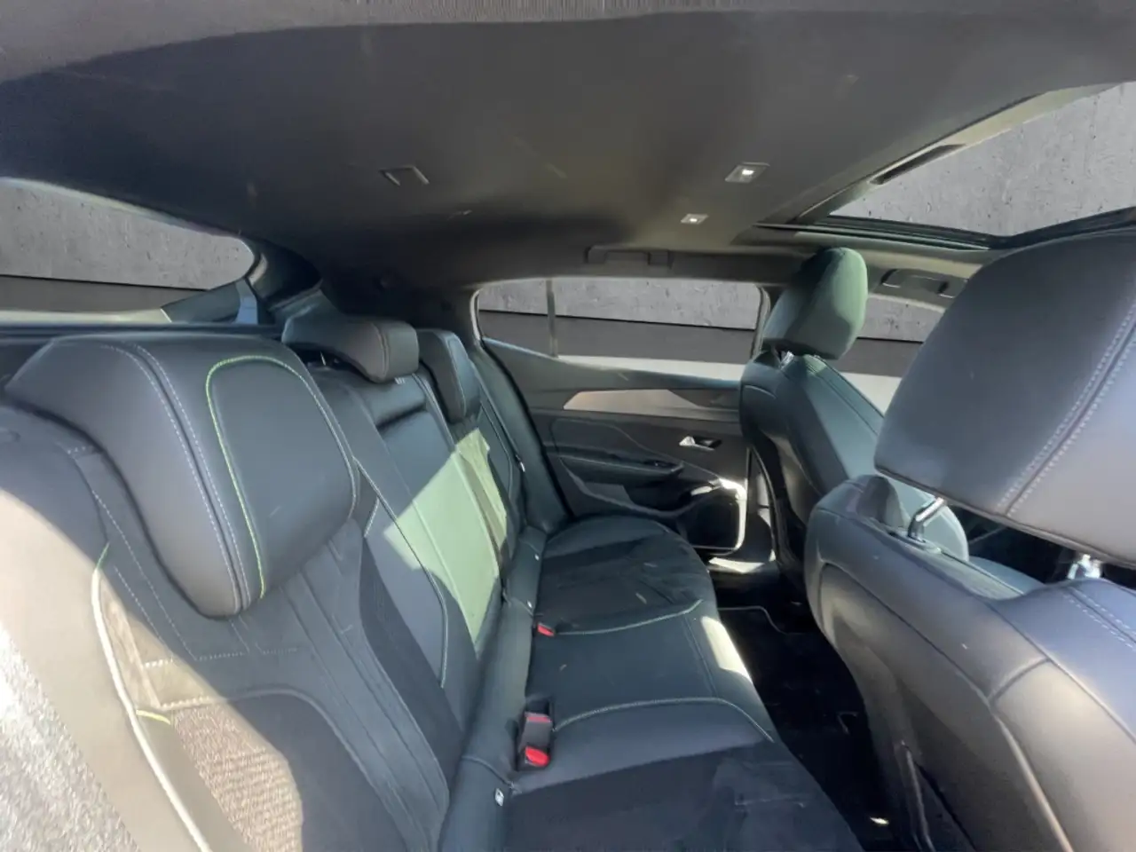 Peugeot 408 GT PT 130 EAT8 PANO LED Navi Memory Sitze Soundsys, миниатюра 14