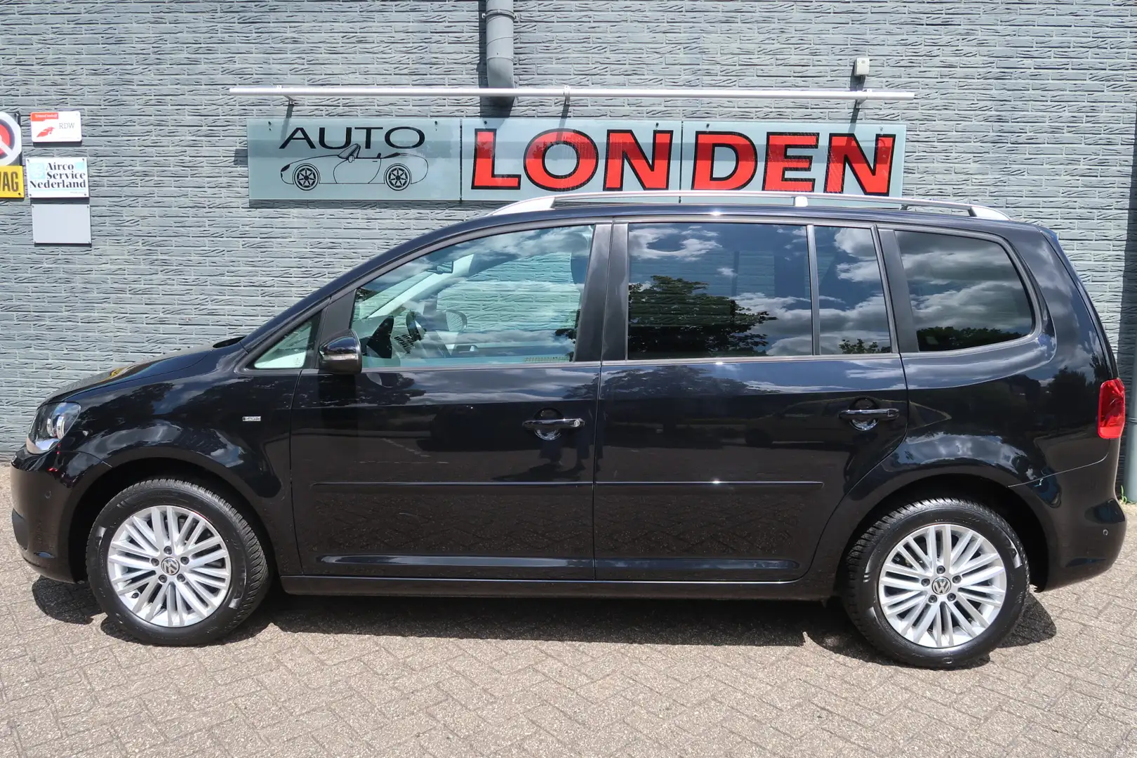 Volkswagen Touran 1.4 TSI Comfortline Zeer complete auto Zwart - 2