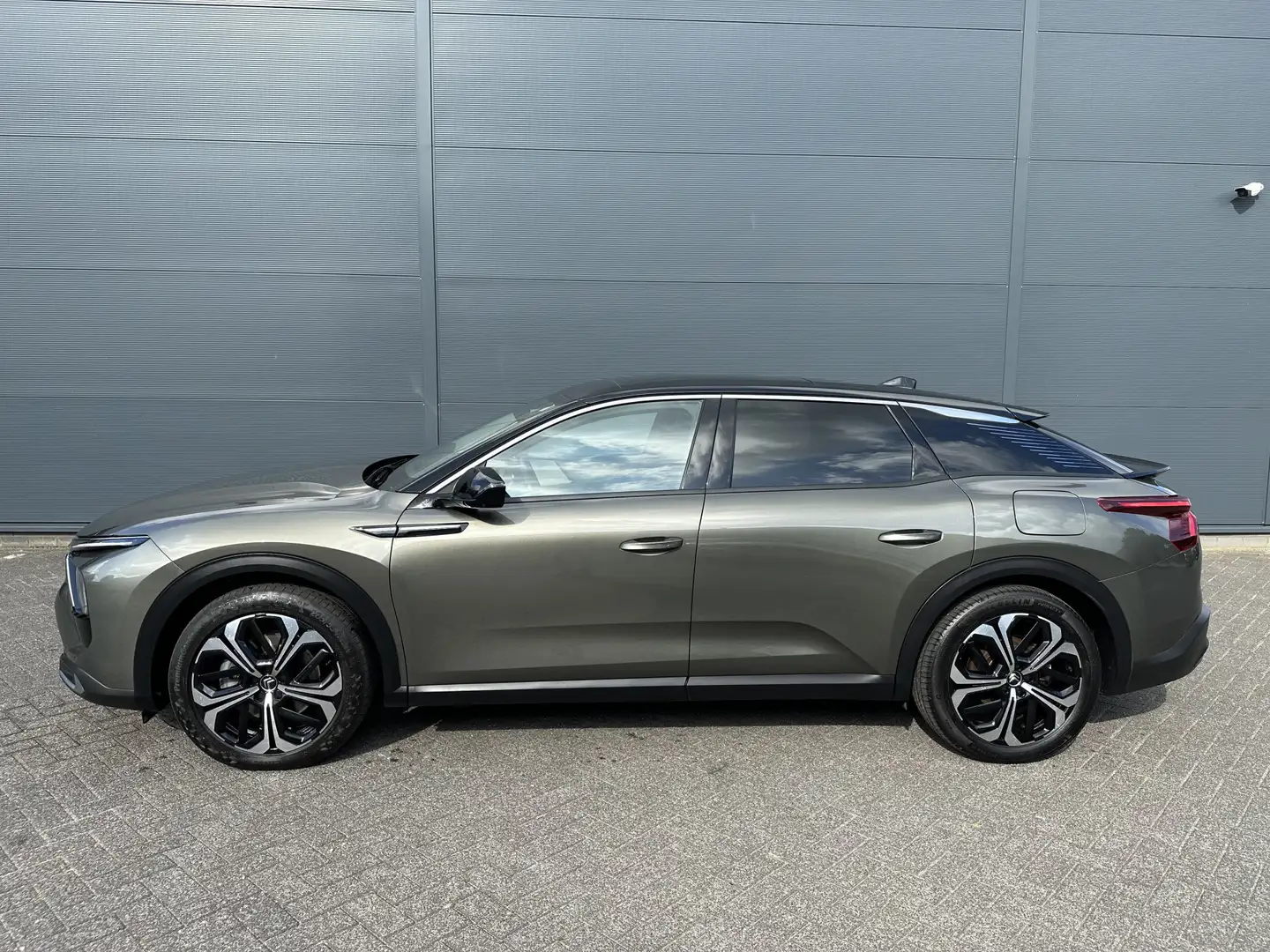 Citroen C5 X 1.6 Plug-in Hybrid Shine 225PK (Trekhaak - Electri Gris - 2