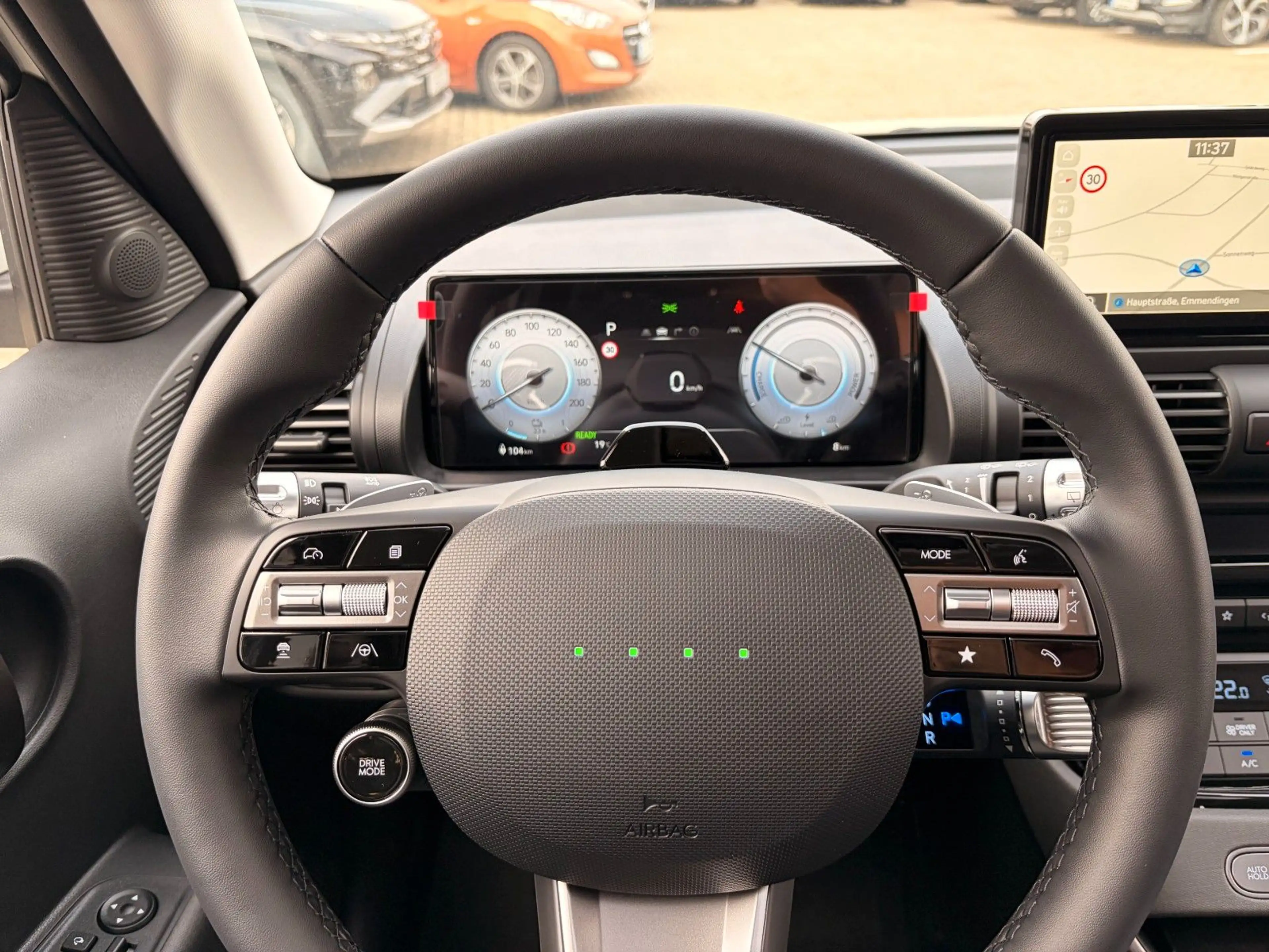 Hyundai Inster 49kWh Prime + V2L-Paket + Glasschiebedach — photo 11