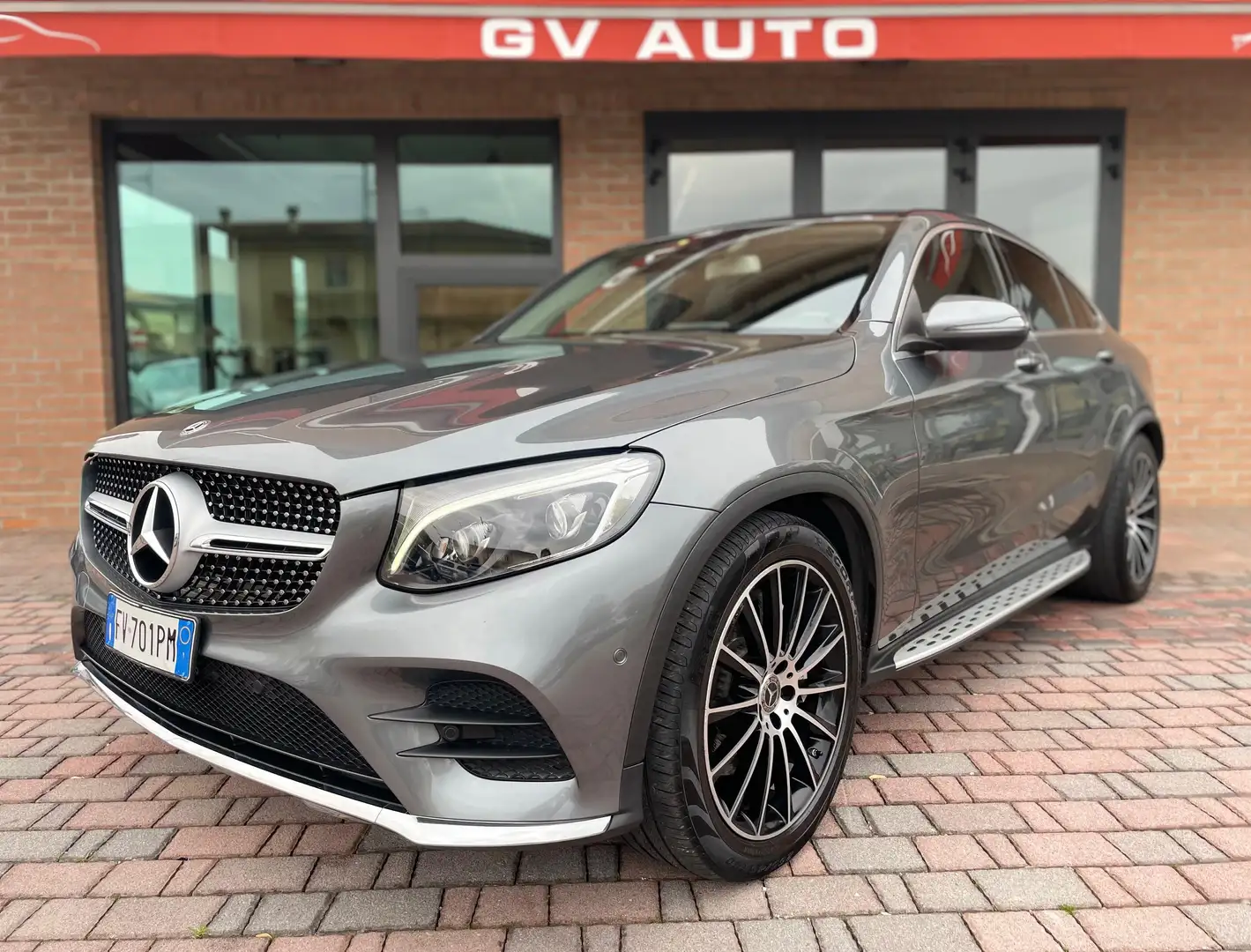Mercedes-Benz GLC 250 d 4Matic Exclusive Grigio - 1