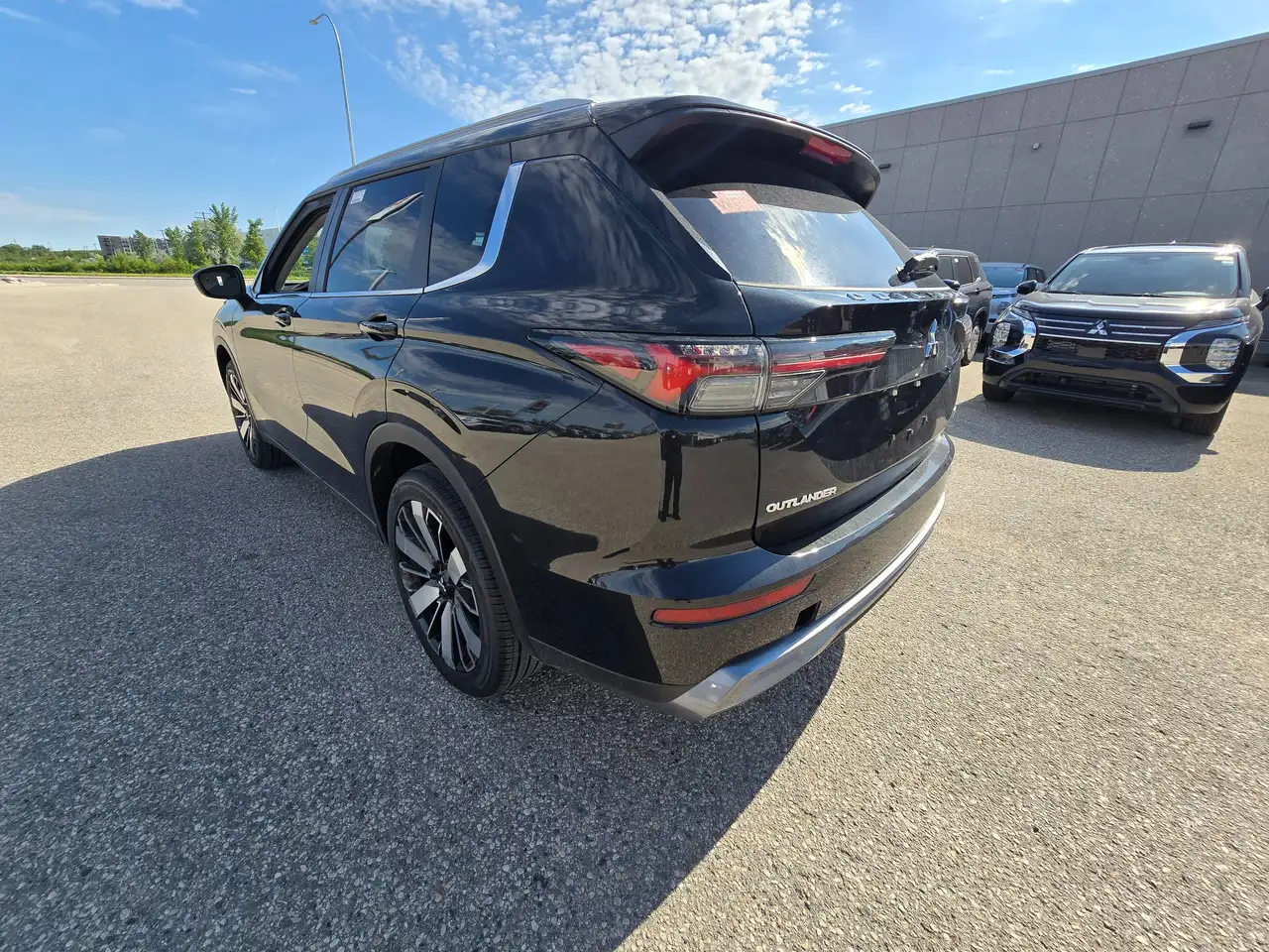 Mitsubishi Outlander снимка Mitsubishi Outlander