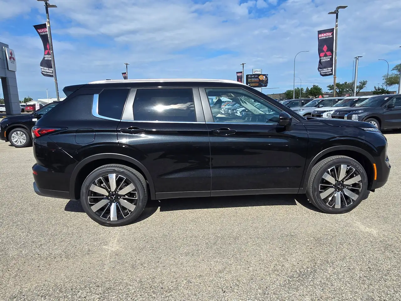 Mitsubishi Outlander снимка Mitsubishi Outlander