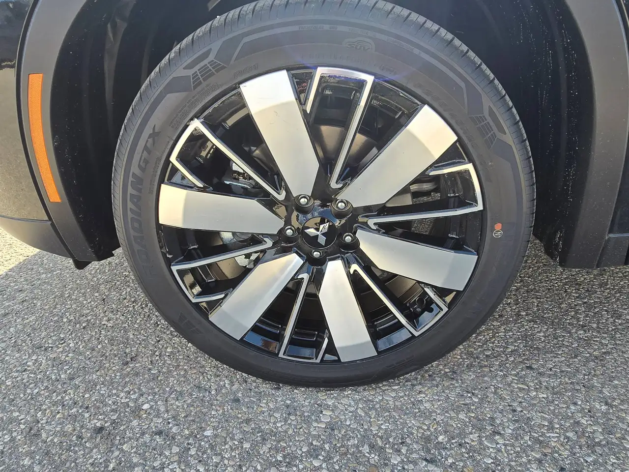 Mitsubishi Outlander снимка Mitsubishi Outlander