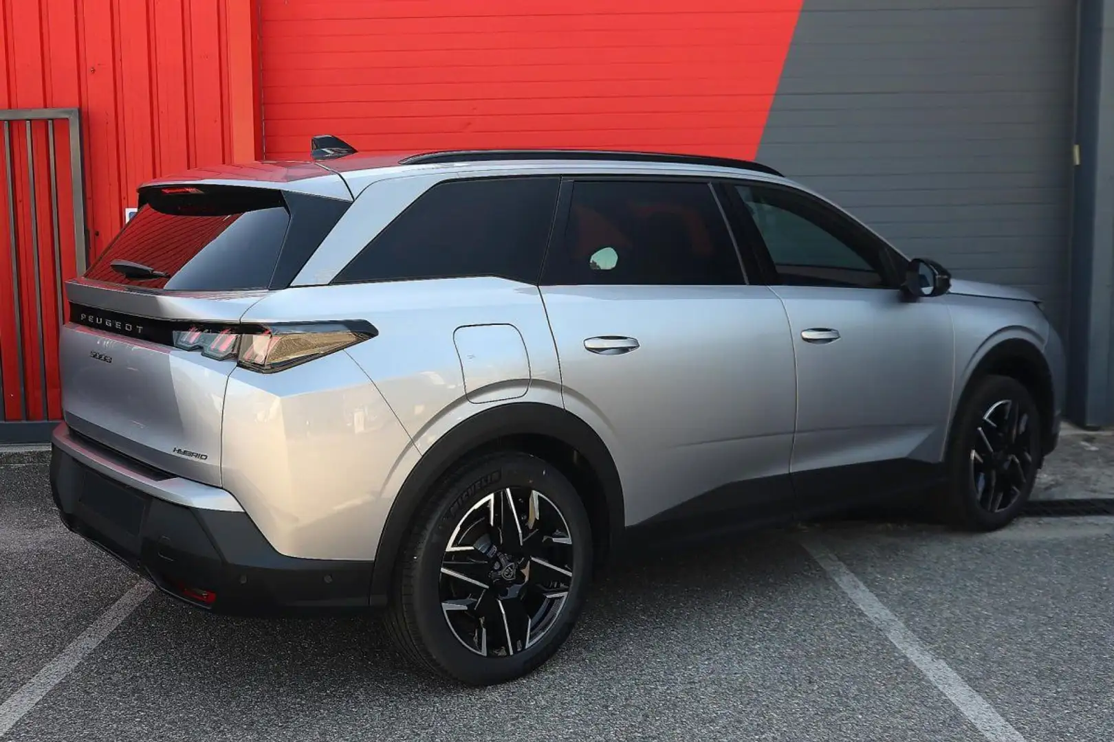 Peugeot 5008 1.2i Hybrid 136 e-DCS6 Allure 20% (TARIF CONSTRUCTEUR 39880) Gri - 2