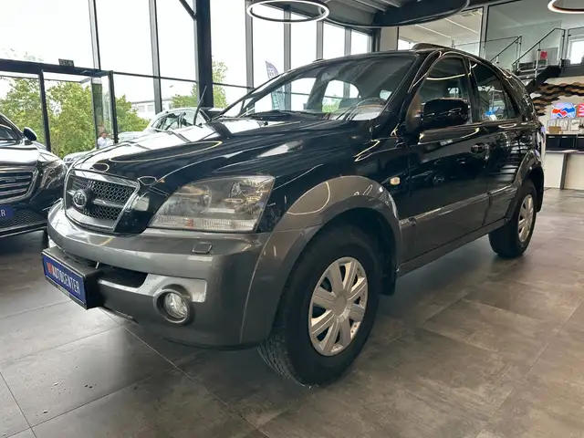 Kia Sorento view 4