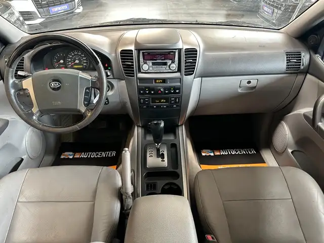 Kia Sorento view 6