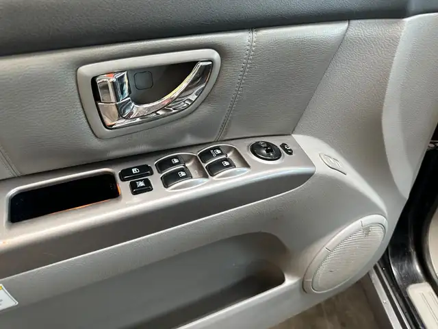 Kia Sorento view 8