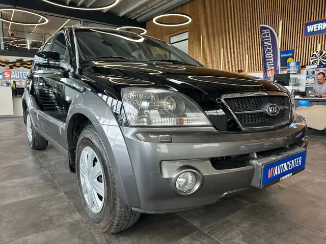 Kia Sorento view 3