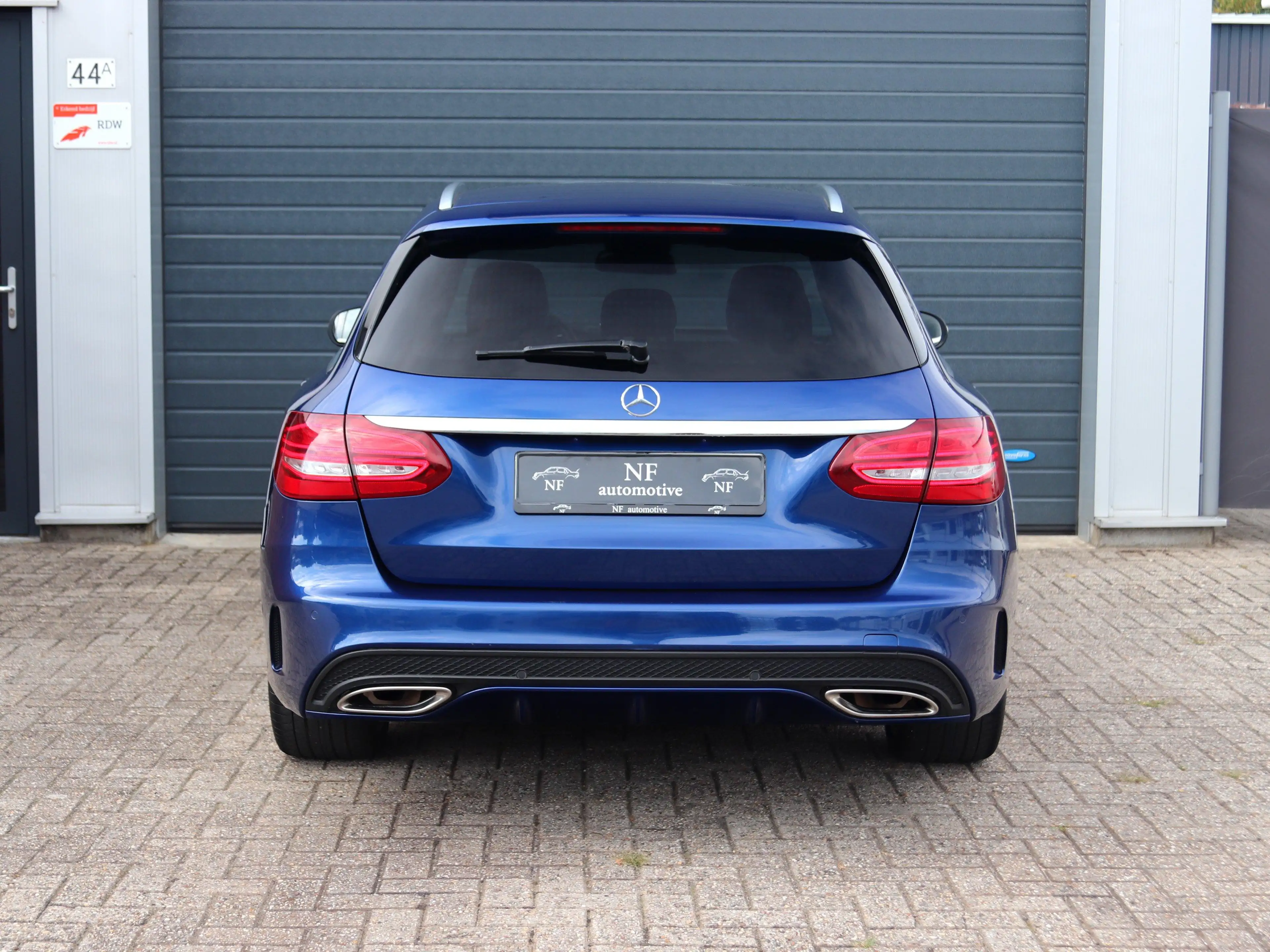 Mercedes-Benz C 250 C250 T W205 - AMG Line - Burmester - Historie! — photo 6