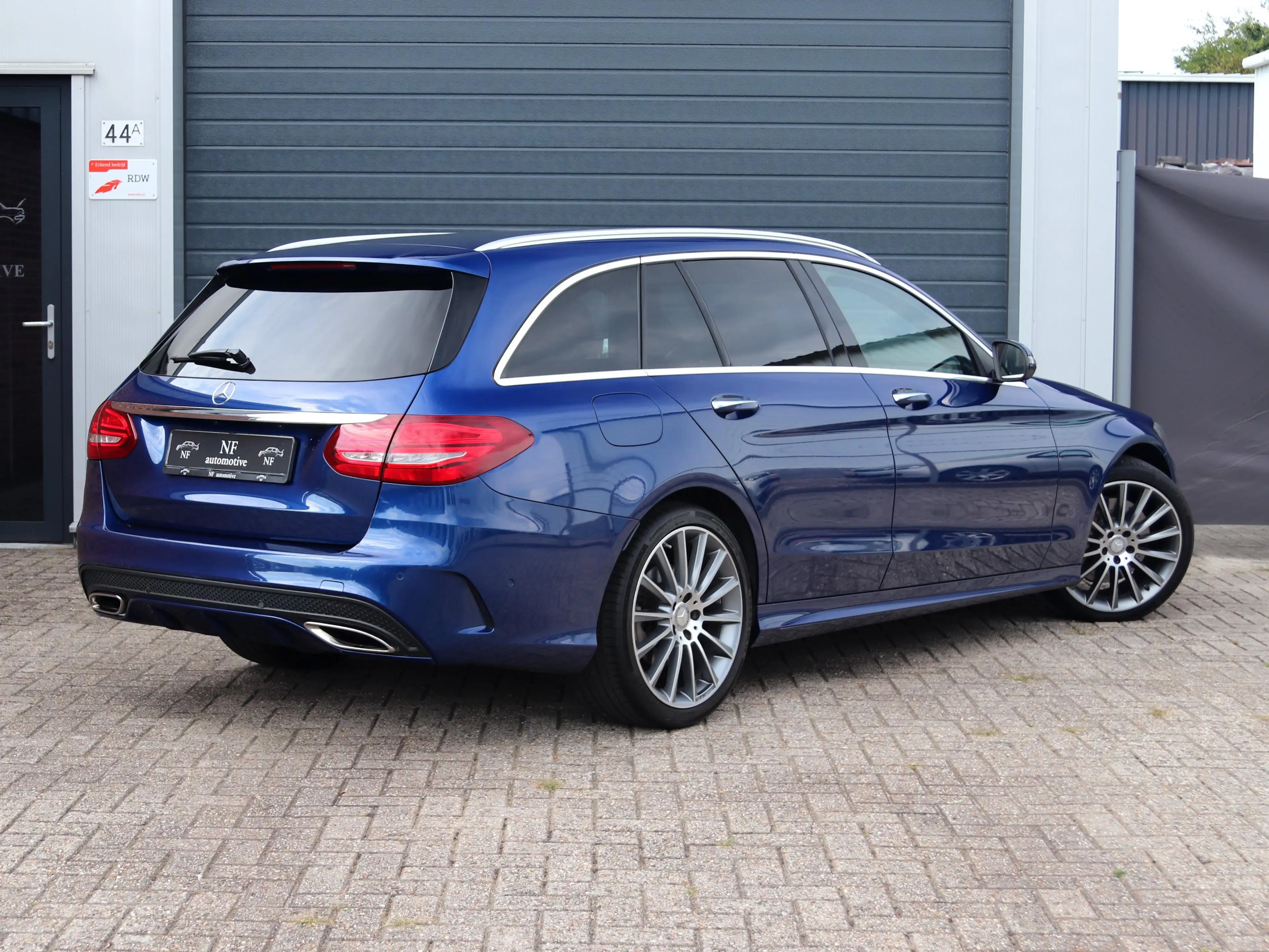 Mercedes-Benz C 250 C250 T W205 - AMG Line - Burmester - Historie! — photo 5