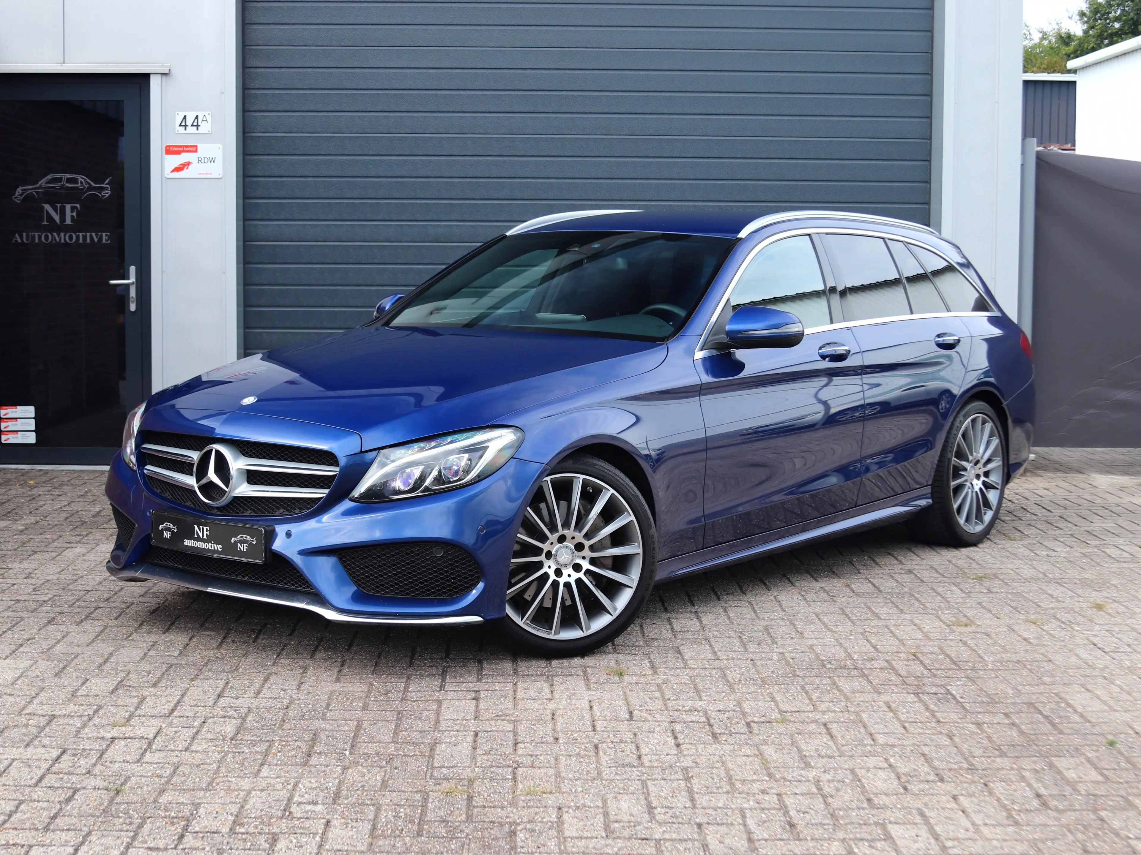 Mercedes-Benz C 250 C250 T W205 - AMG Line - Burmester - Historie!