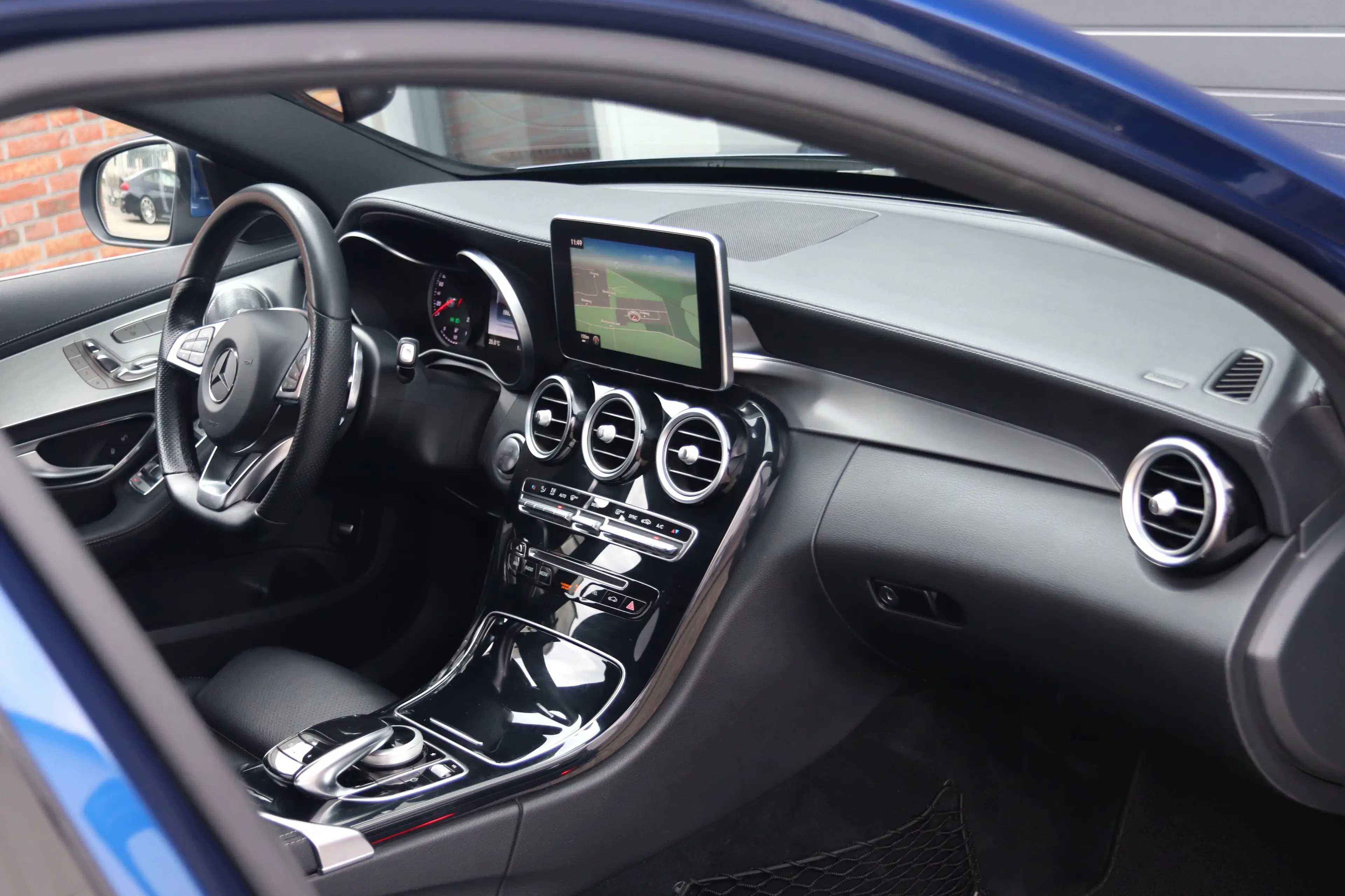 Mercedes-Benz C 250 C250 T W205 - AMG Line - Burmester - Historie! — photo 9