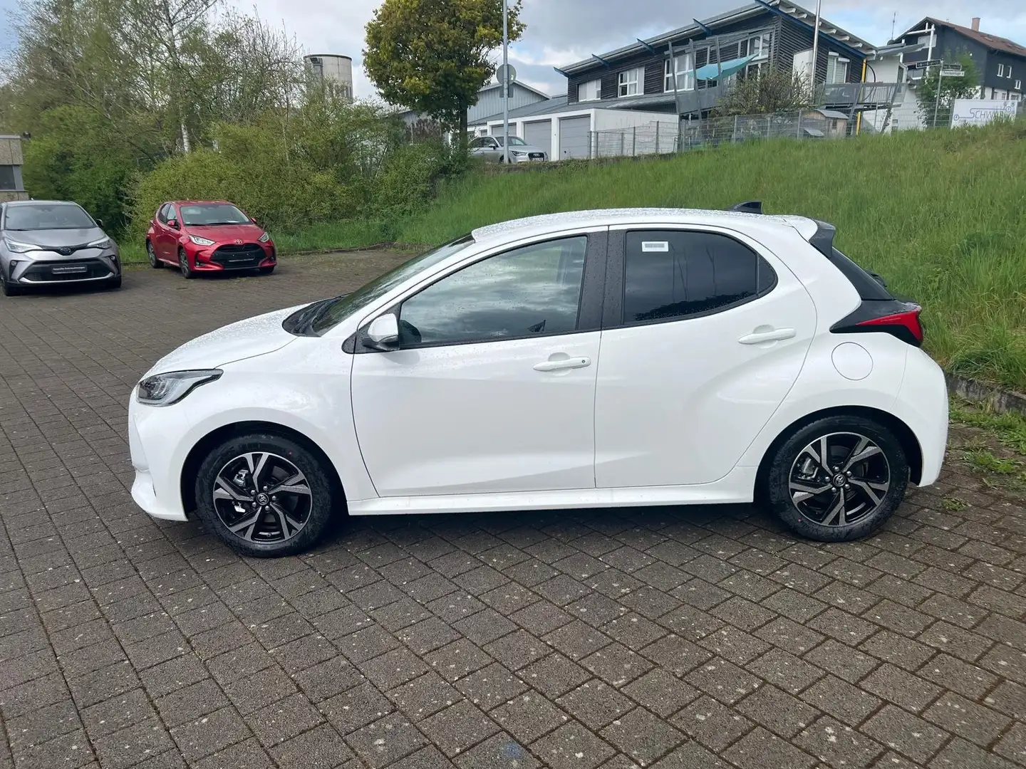 Toyota Yaris Hybrid Comfort Zins 1,99% Tempomat Spurverfolgungs Wit - 1