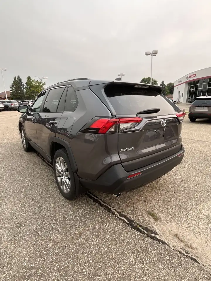 Toyota RAV 4 photo Toyota RAV 4