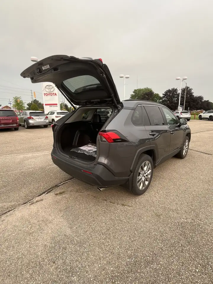 Toyota RAV 4 photo Toyota RAV 4