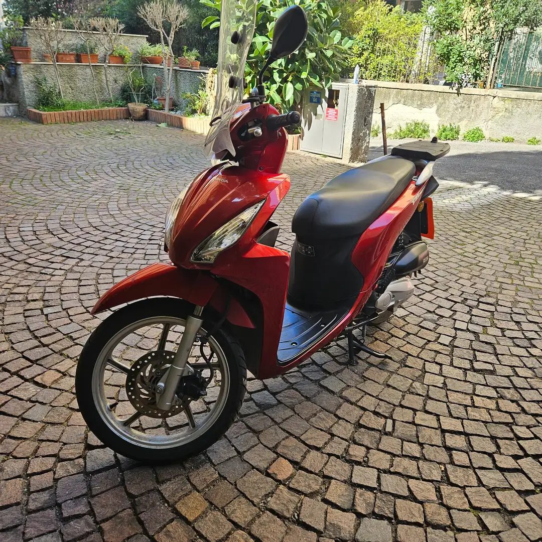 Honda Vision 110 Rosso - 2