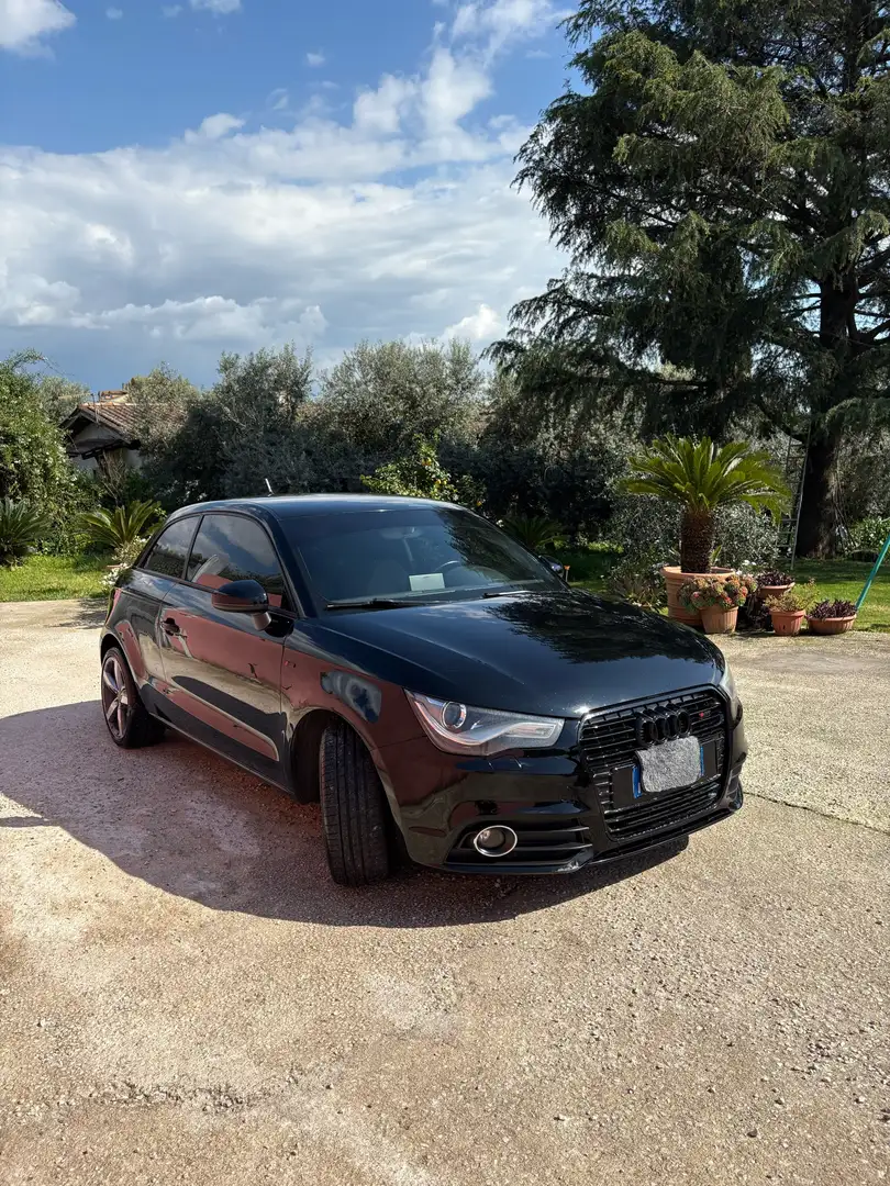 Audi A1 1.6 tdi Attraction 105cv - 1
