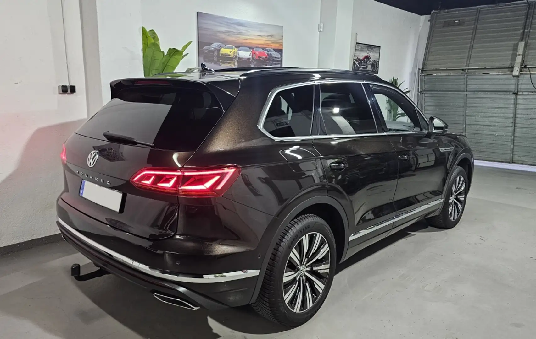 Volkswagen Touareg 3.0TDI V6 R-Line Individual Tip. Atmosphere 4M 210 Brun - 2