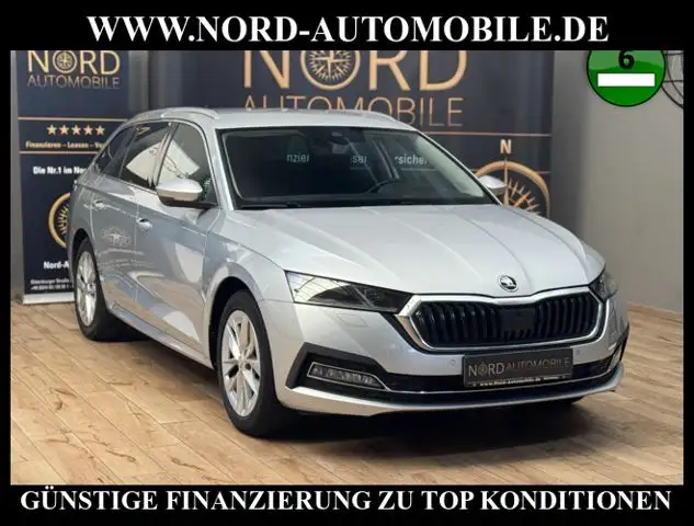 Skoda Octavia Combi Style 2.0 TDI DSG Kamera/HeadUp/17 Style