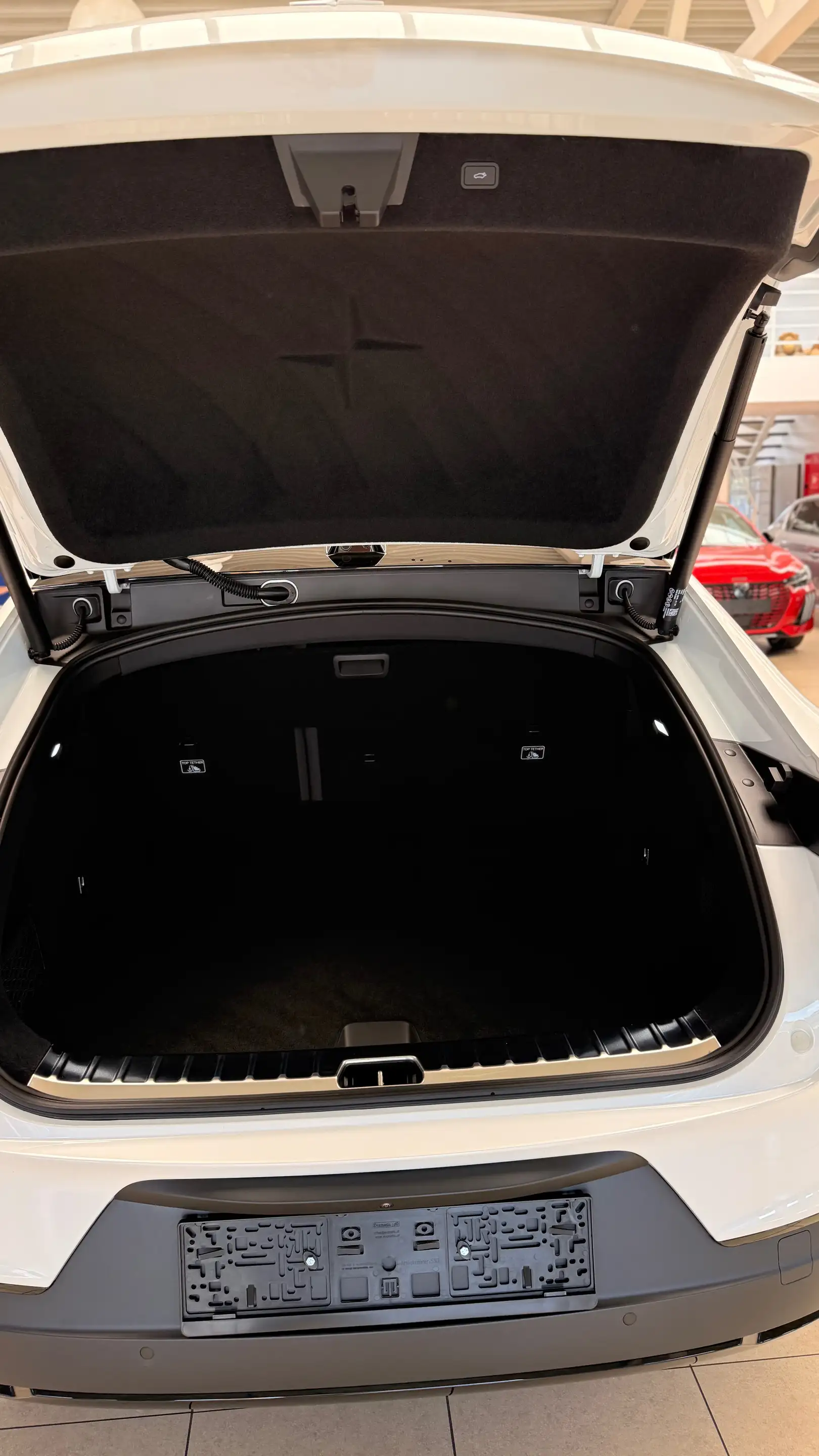 Polestar 4 Polestar 4 100 kWh Long Range Single Motor Primé Pack MY26 — photo 12