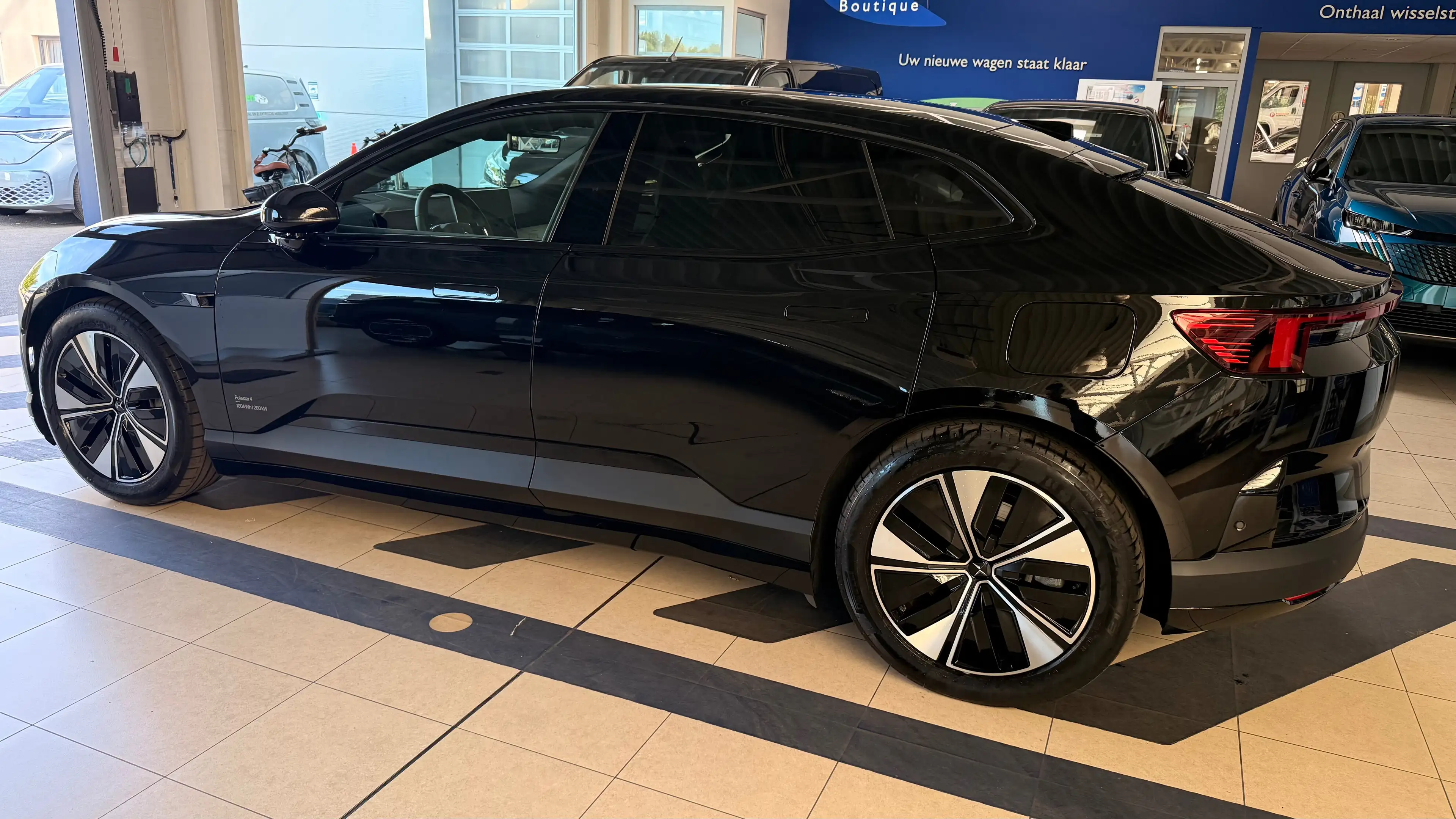 Polestar 4 Polestar 4 100 kWh Long Range Single Motor Primé Pack MY26 — photo 2