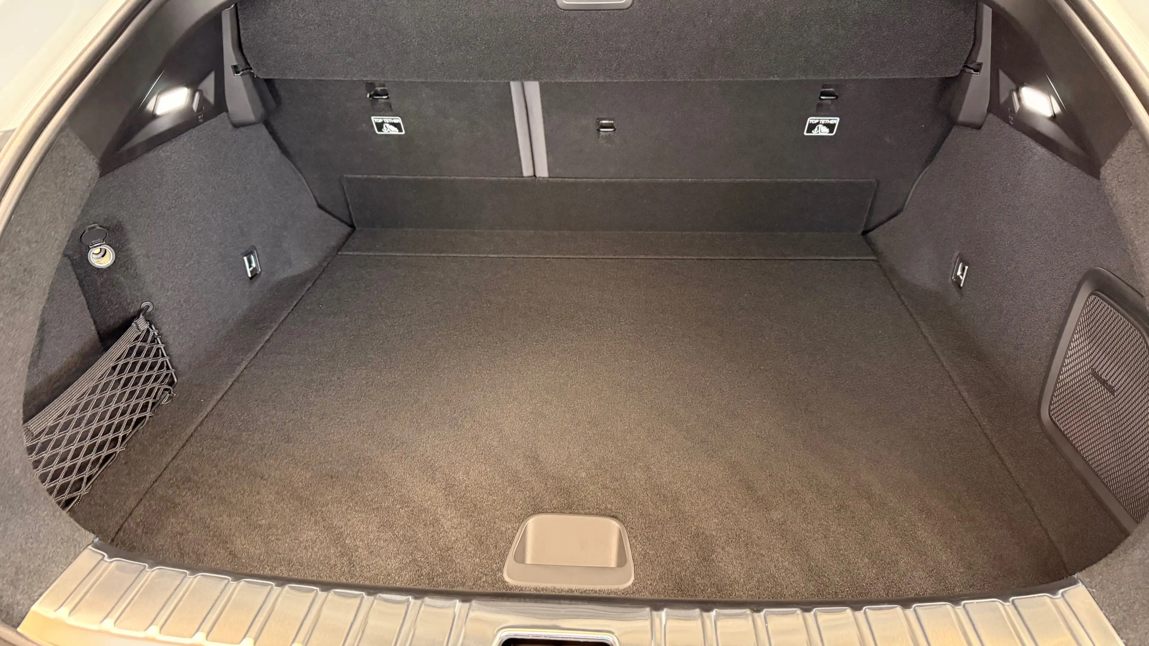 Polestar 4 Polestar 4 100 kWh Long Range Single Motor Primé Pack MY26 — photo 11