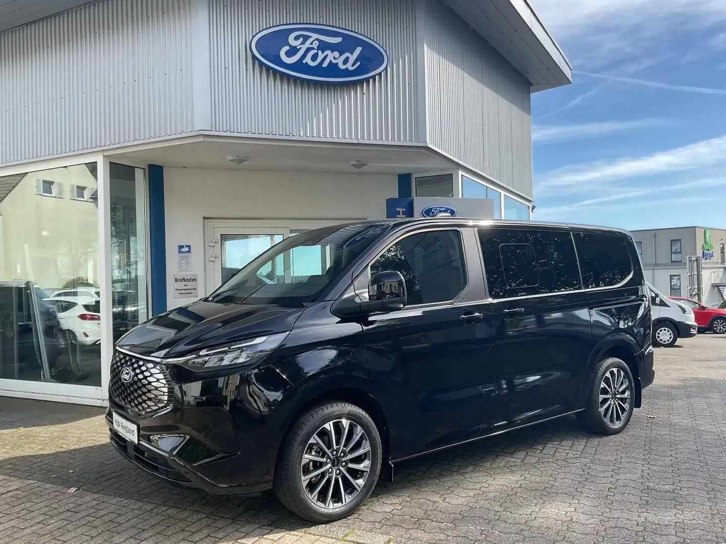 Ford Tourneo Custom Titanium X Elektro 340 L1 Negro - 1