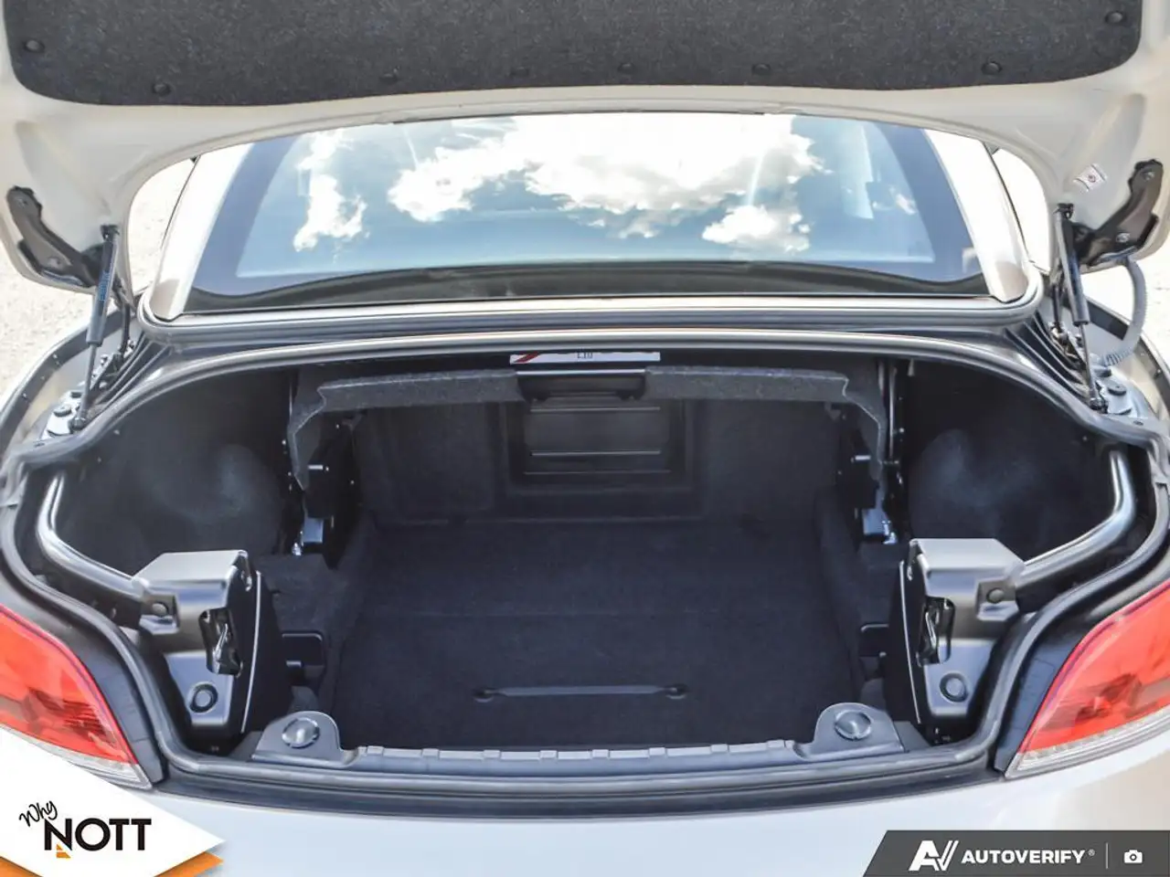 BMW Z4 photo BMW Z4