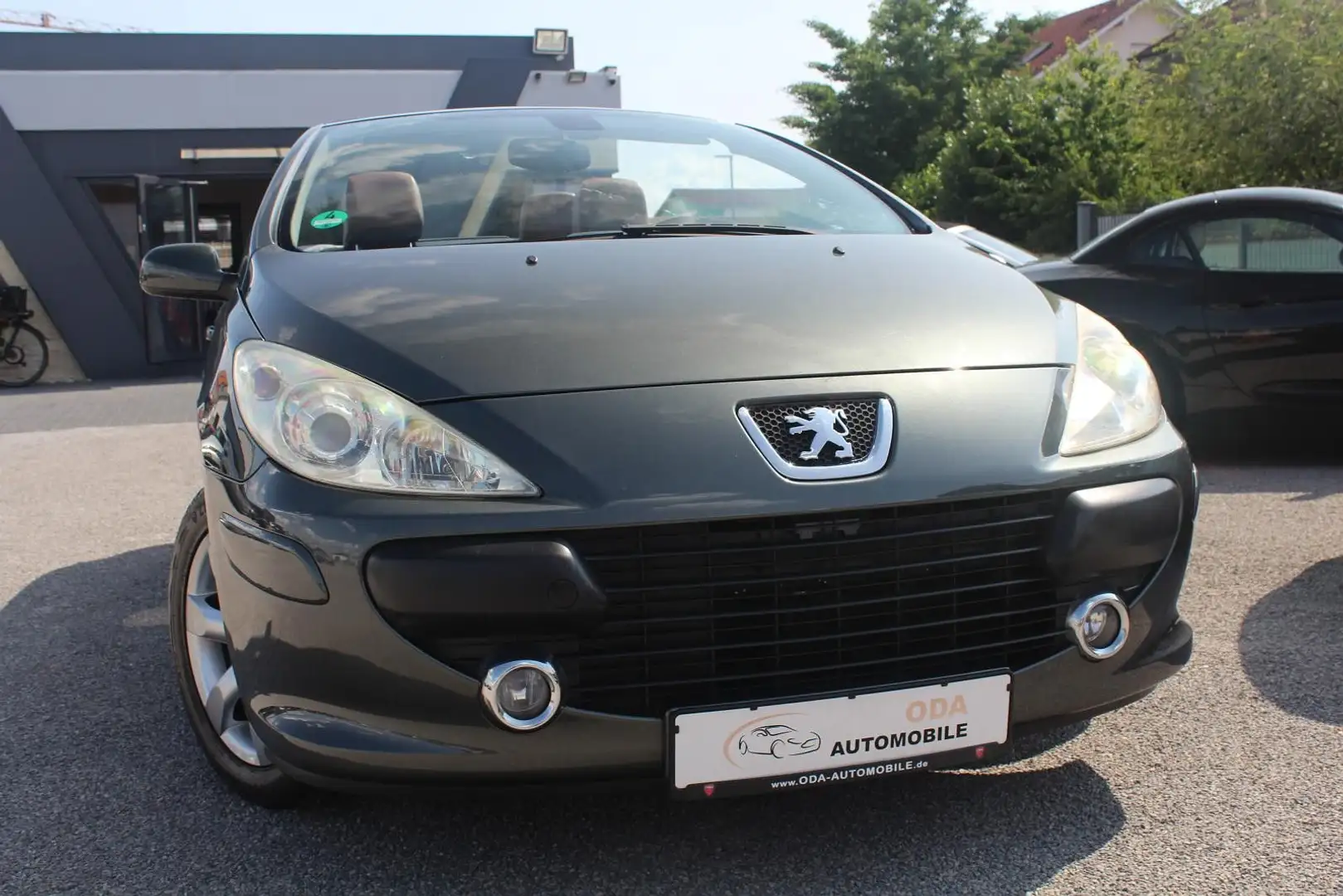 Peugeot 307 CC Cabrio Tendance=LEDER-BRAUN=SHZ=BLUETOOTH Grau - 1