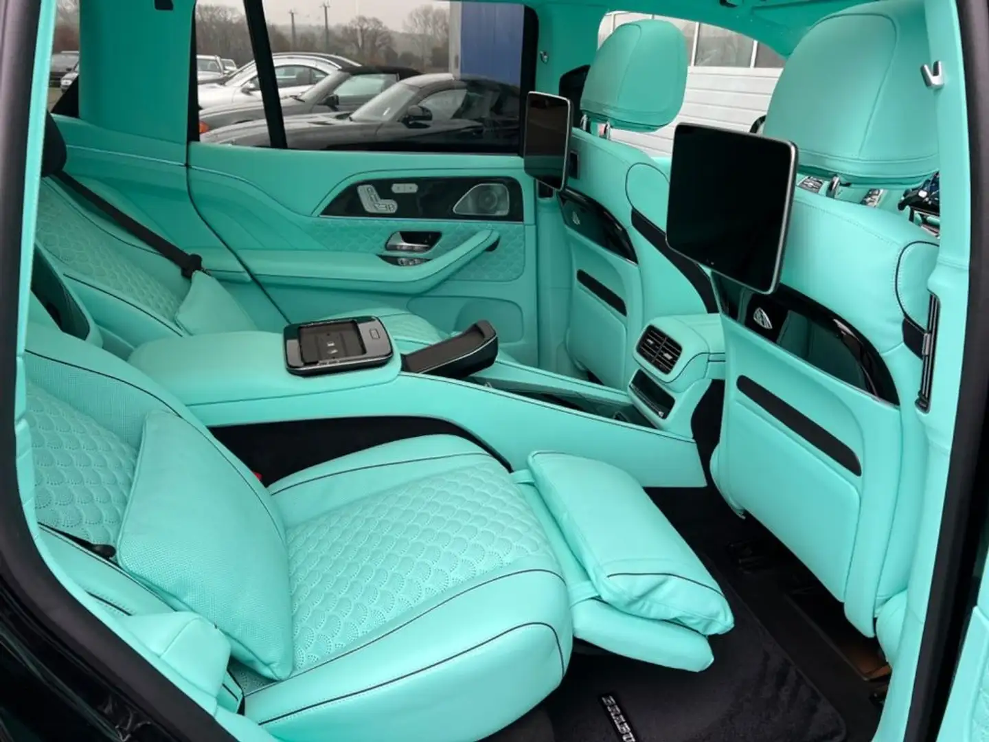 Mercedes-Benz GLS 600 Maybach 4Matic Siyah - 1