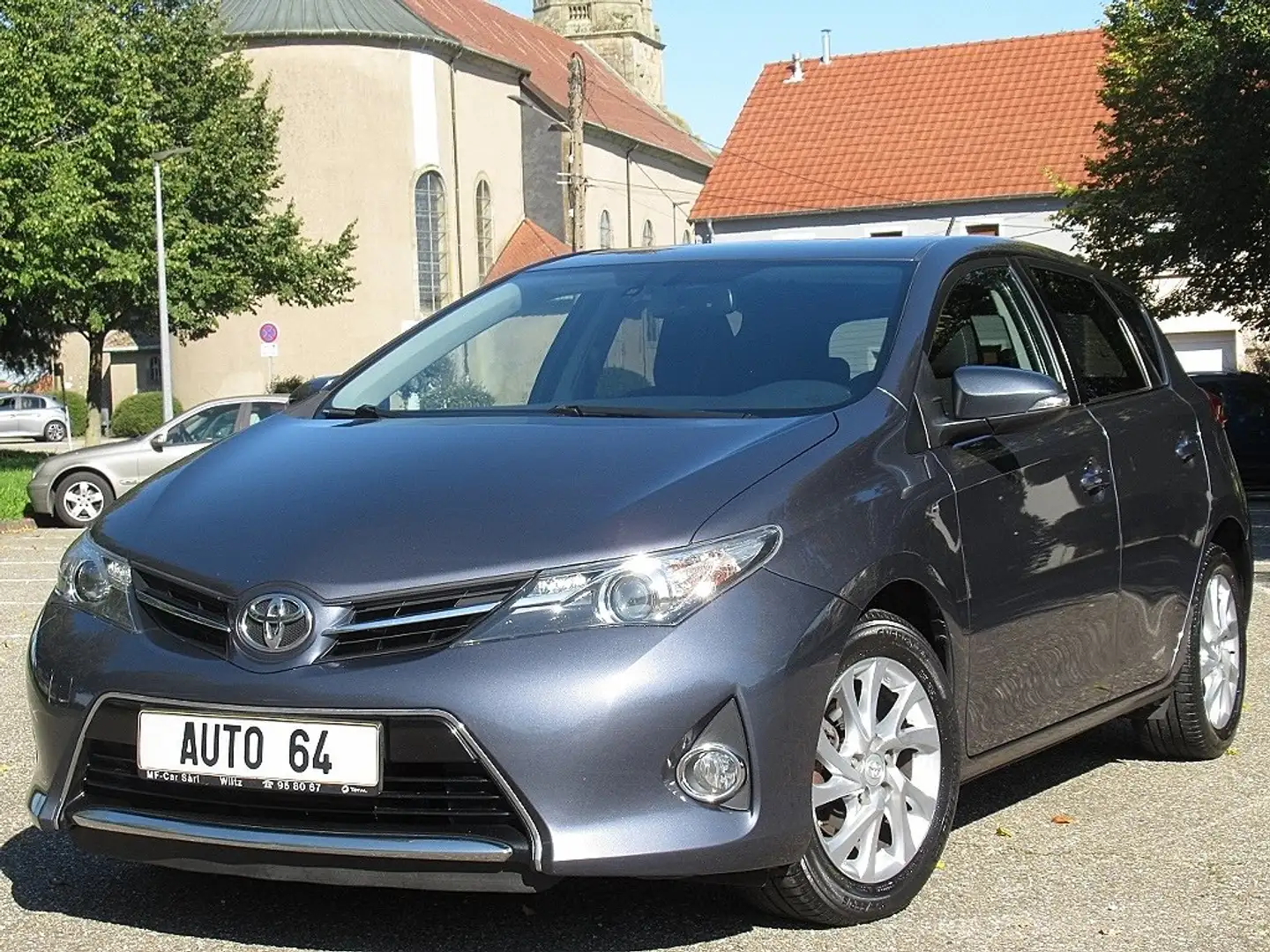 Toyota Auris 1.4 D-4D 90CV BV6 1ère Main 134000km Gris - 1