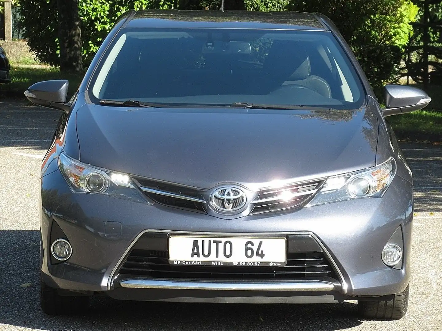 Toyota Auris 1.4 D-4D 90CV BV6 1ère Main 134000km Gris - 2
