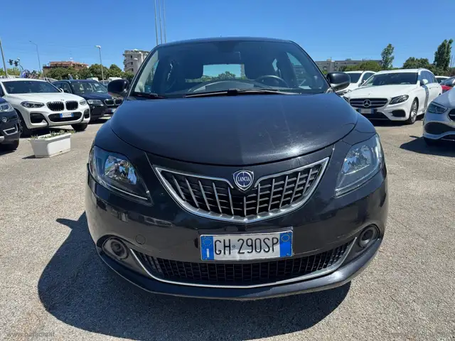 Lancia Ypsilon view 10