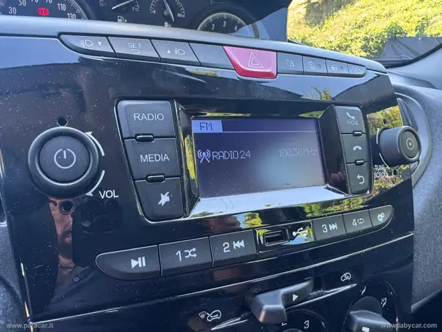 Lancia Ypsilon view 13