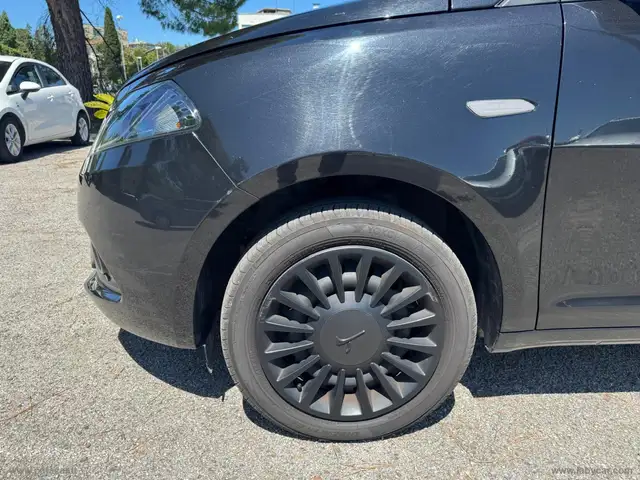 Lancia Ypsilon view 5