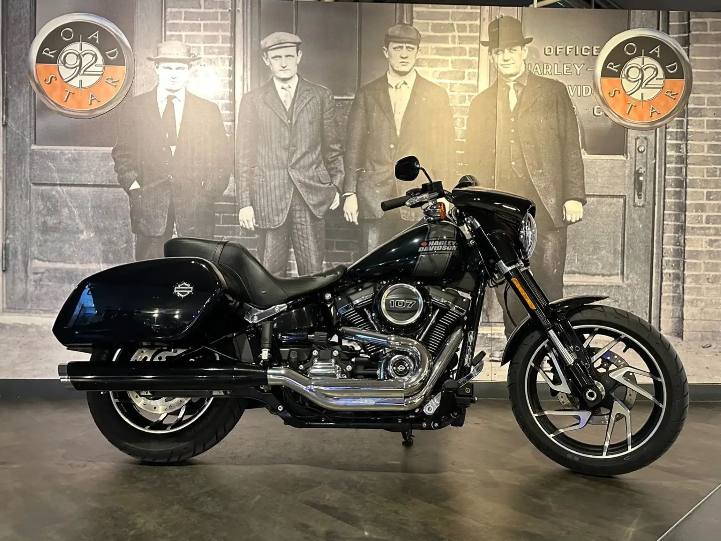 Harley-Davidson Sport Glide Negru - 1