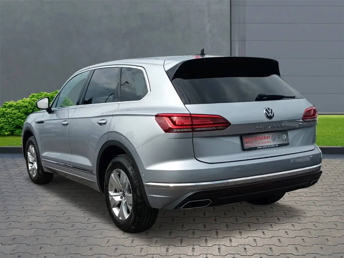 Volkswagen Touareg 4Motion 3.0 V6 TSI+Leder+Navigationssystem Silber - 2